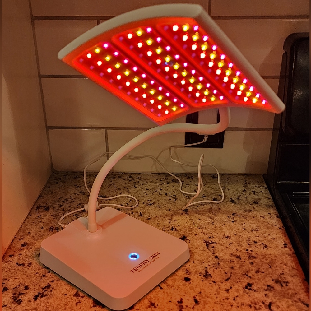 Trophy Skin RejuvaliteMD Red Light Device NWOT
